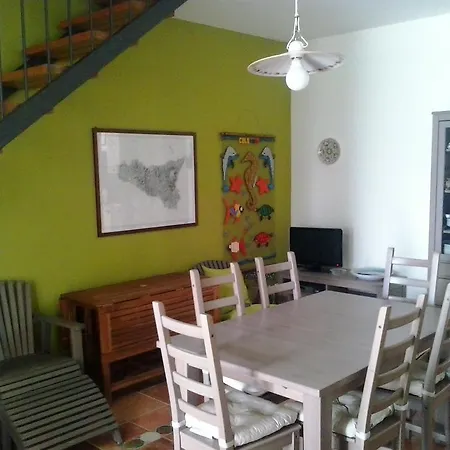 Feriehus Casa Del Glicine Marina di Ragusa