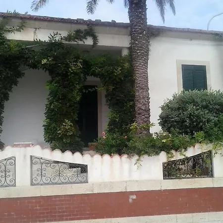 Casa Del Glicine Holiday home